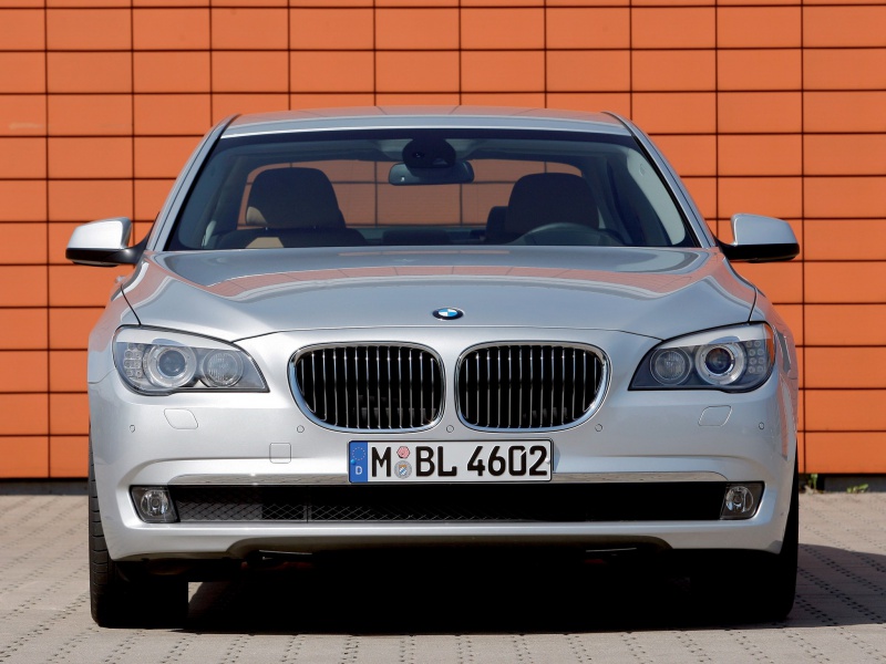 BMW 7 SERIE 760I 544HP
