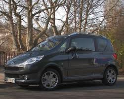 PEUGEOT 1007 1.6I 16V 110HP