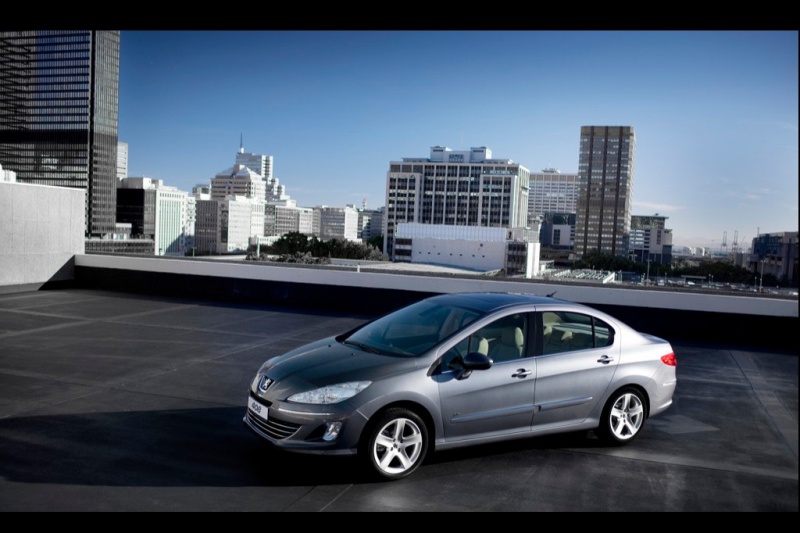 PEUGEOT 408 1.6 THP 163HP