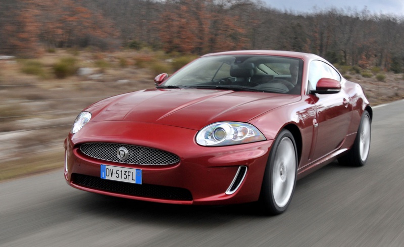 JAGUAR XK COUPÉ 5.0 V8 385HP