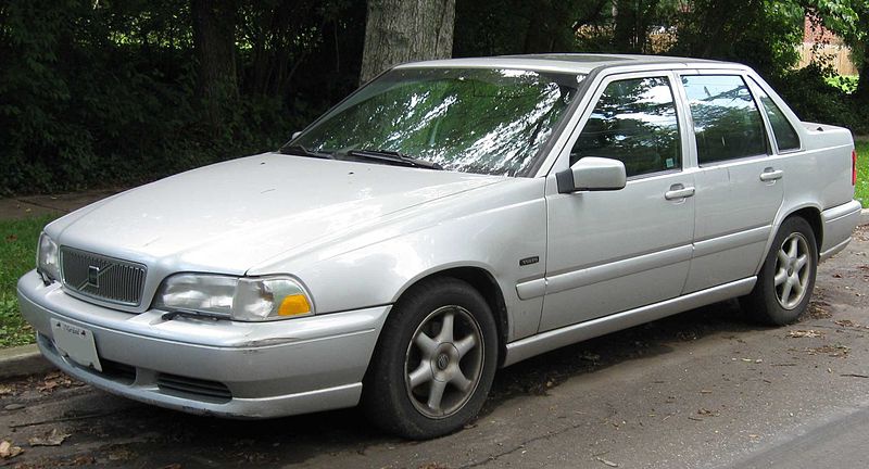 VOLVO S70 T5 240HP